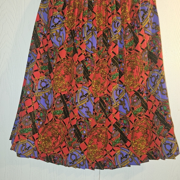 Red and Purple Cropped Blazer with Asymmetrical Design - Picture 4 of 6